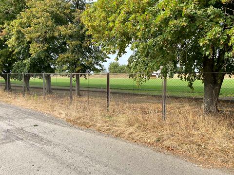 участок по адресу Фальківська