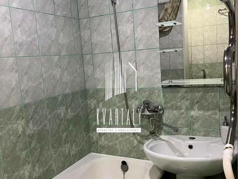 кімната за адресою вул. Андрія Малишка, 27