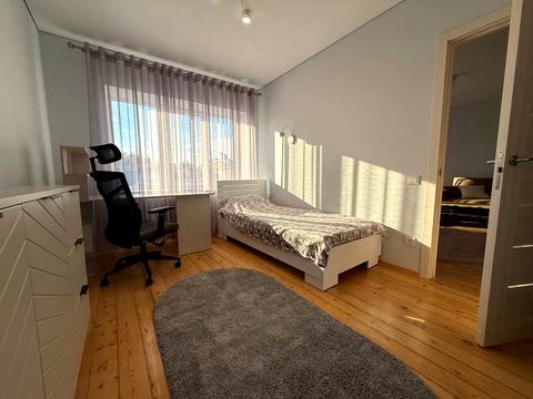 квартира по адресу Конотопская ул., 4