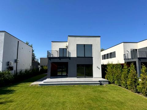 будинок за адресою Прирічна