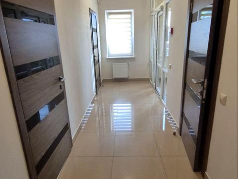 коммерческая по адресу Героїв Крут ул., 2А