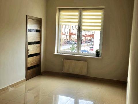 коммерческая по адресу Героїв Крут ул., 2А