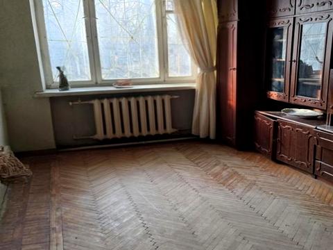 квартира за адресою Олександра Олеся вул., 3