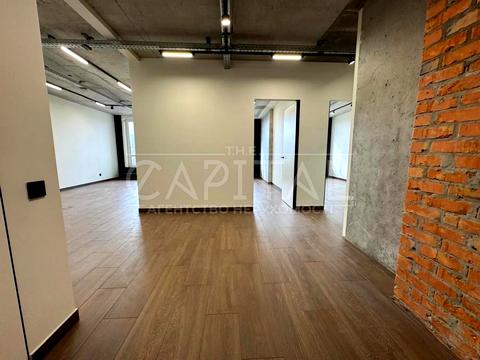 комерційна за адресою Дніпровська набережна вул., 15-К