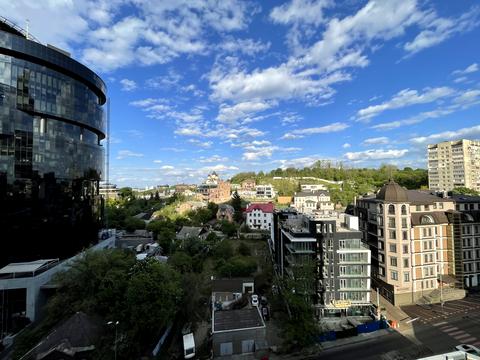 квартира за адресою Болсуновська вул. (Сергія Струтинського), 2