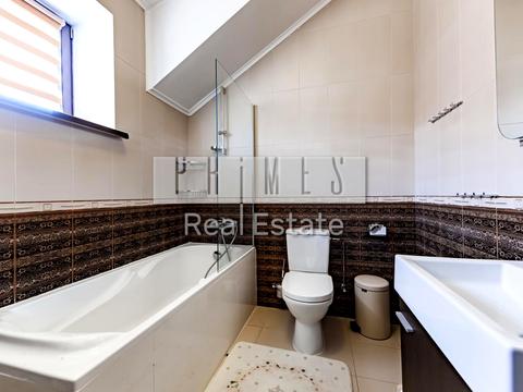 будинок за адресою с. Лісники, Стежки вул.