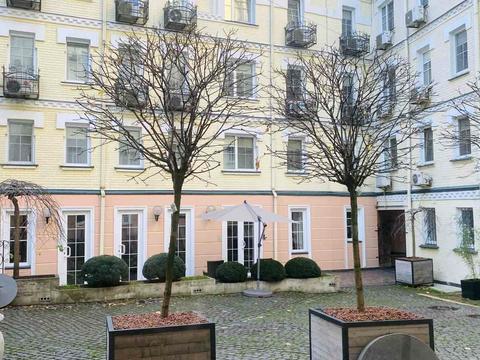 квартира за адресою Воздвиженська вул., 60