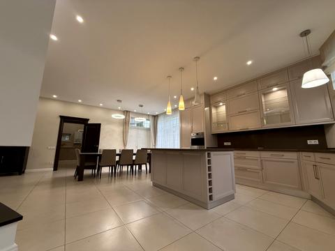 будинок за адресою Порічкова вул., 166