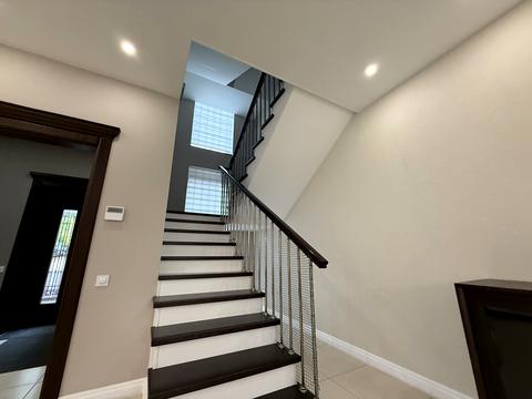 будинок за адресою Порічкова вул., 166