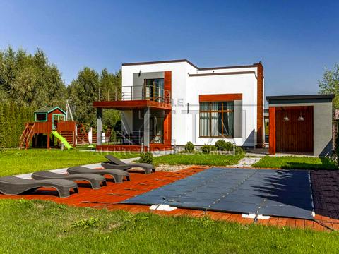 будинок за адресою с. Княжичі, Щаслива