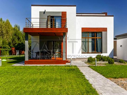 будинок за адресою с. Княжичі, Щаслива