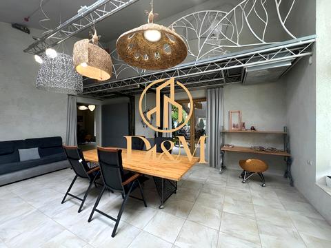 будинок за адресою Богатирська вул., 30А