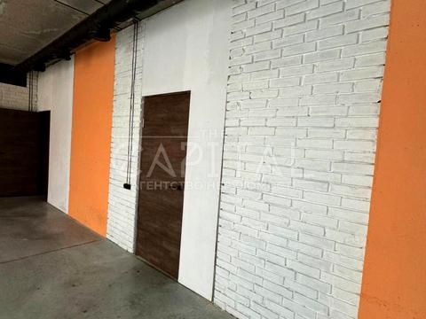 комерційна за адресою Центральна вул., 19