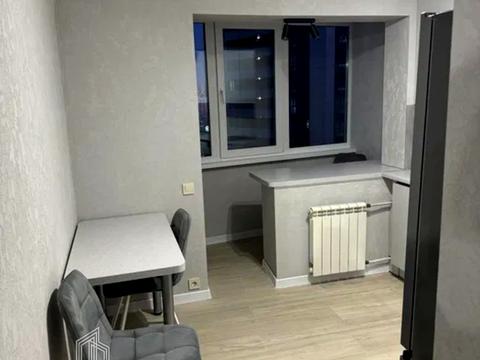 квартира за адресою Патріарха Мстислава Скрипника вул., 9