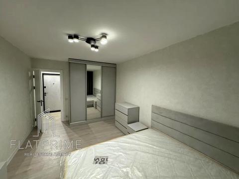 квартира за адресою Патріарха Мстислава Скрипника вул., 9