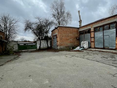 комерційна за адресою пров. Кобилянсько, 1