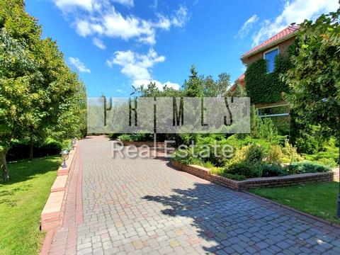 будинок за адресою Богдана Хмельницького вул.