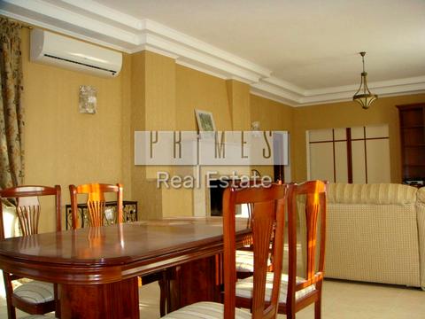 будинок за адресою Богдана Хмельницького вул.