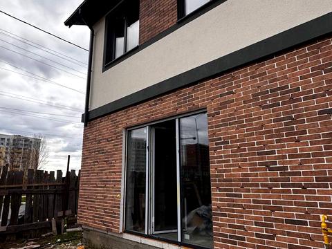 будинок за адресою Назарія Яремчука вул.