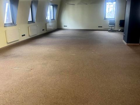 коммерческая по адресу вул. Кирилівська, 15