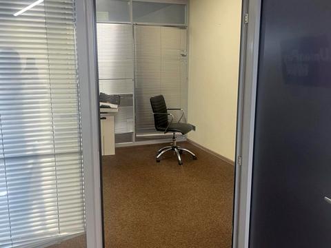 коммерческая по адресу вул. Кирилівська, 15