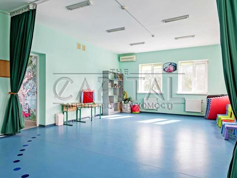 комерційна за адресою Кожедуба вул., 3а