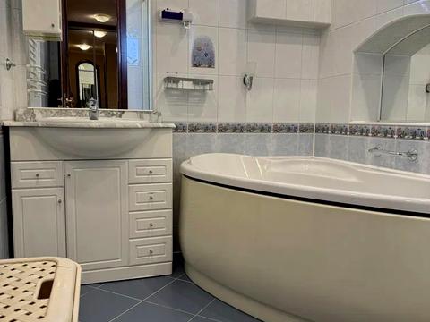 квартира по адресу Михаила Омеляновича-Павленко ул. (Суворова), 11