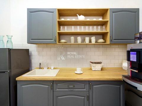 комерційна за адресою Велика Васильківська вул. (Червоноармійська), 21