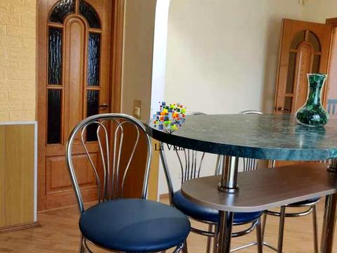 квартира по адресу Верховной Рады бульв., 8/20