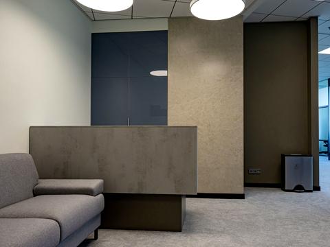 комерційна за адресою Князів Острозьких вул. (Московська), 32/2