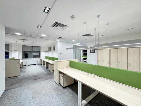 комерційна за адресою Спортивна пл., 3В