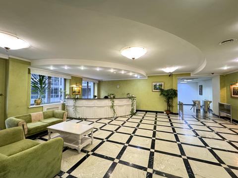 комерційна за адресою Спортивна пл., 3В