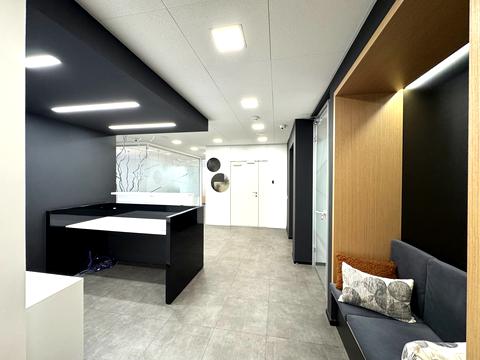 комерційна за адресою Спортивна пл., 3В