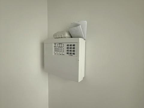 комерційна за адресою Повітряна вул., 82