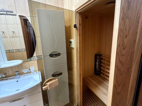 будинок за адресою Ярова вул. (Червоноармійська)