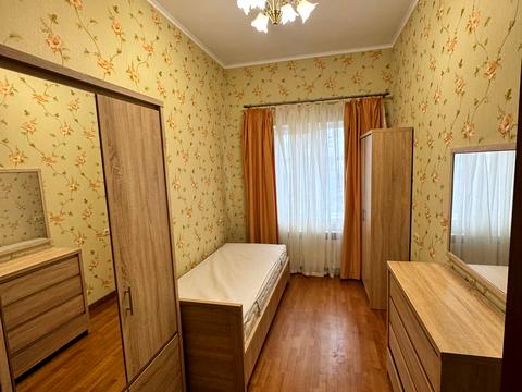 будинок за адресою Ярова вул. (Червоноармійська)