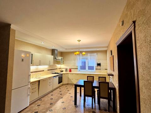 будинок за адресою Ярова вул. (Червоноармійська)