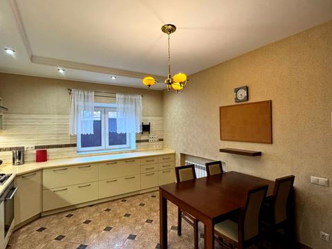 будинок за адресою Ярова вул. (Червоноармійська)