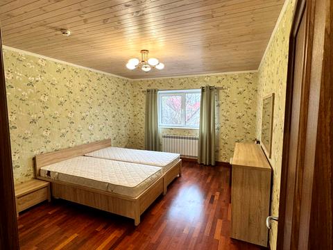 будинок за адресою Ярова вул. (Червоноармійська)