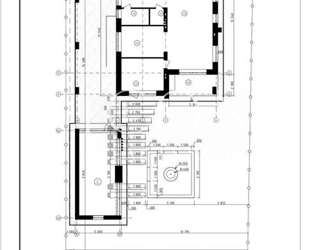 будинок за адресою Квітнева вул.