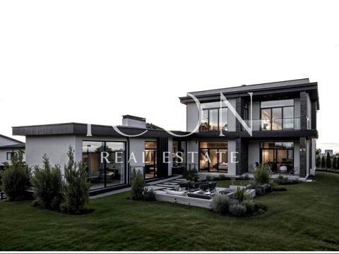 будинок за адресою Квітнева вул.