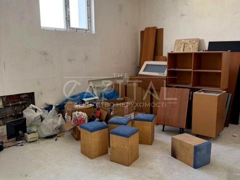 комерційна за адресою Загорівська вул. (Багговутівська), 17-21