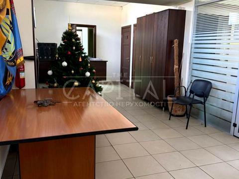 комерційна за адресою Загорівська вул. (Багговутівська), 17-21