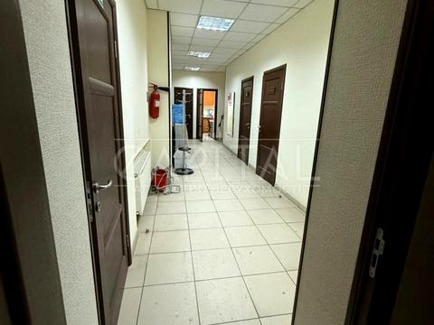 комерційна за адресою Загорівська вул. (Багговутівська), 17-21