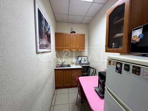 комерційна за адресою Загорівська вул. (Багговутівська), 17-21