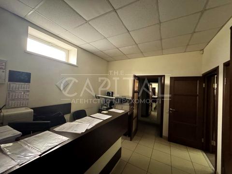 комерційна за адресою Загорівська вул. (Багговутівська), 17-21