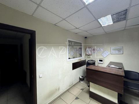 комерційна за адресою Загорівська вул. (Багговутівська), 17-21