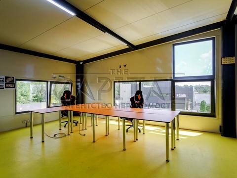 комерційна за адресою 192-га Садова вул., 192