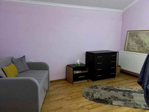 дом по адресу Коновальця