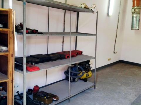 комерційна за адресою Карпенка-Карого вул., 15